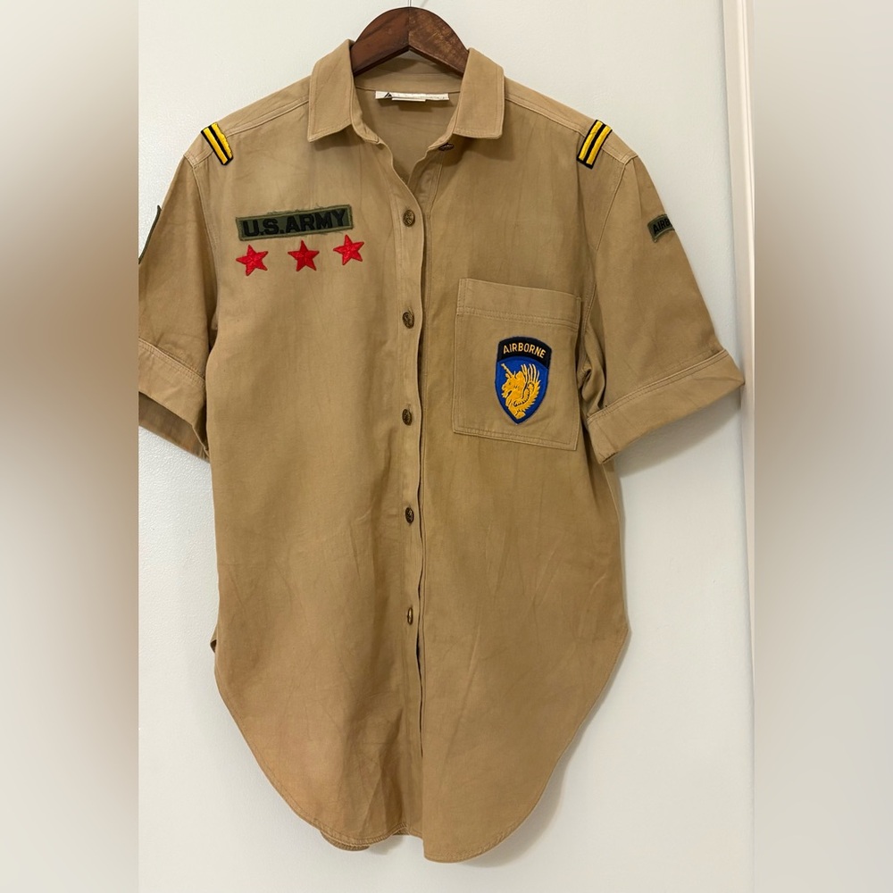 VINTAGE US Army Airborne Khaki Shirt Button Down with Original Patches Sz: M